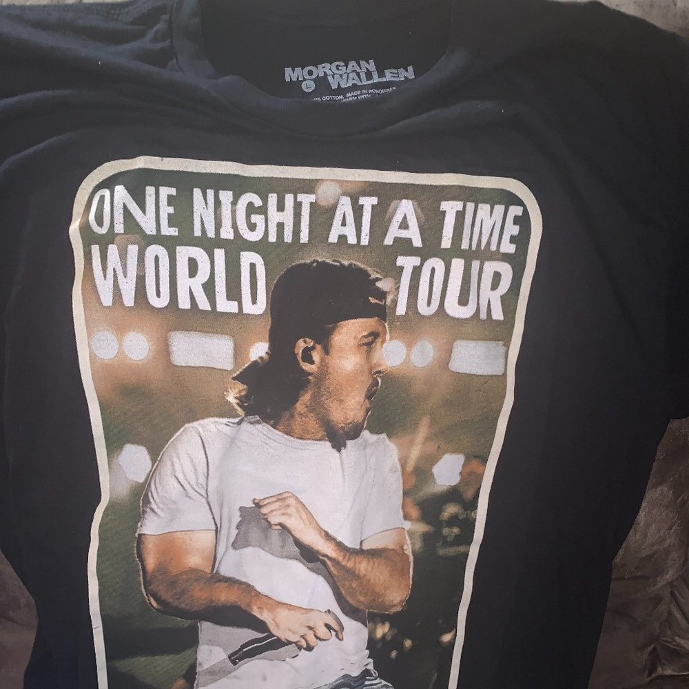 Wallen One Night At A Time Tour 2023, Black Sh… Gem